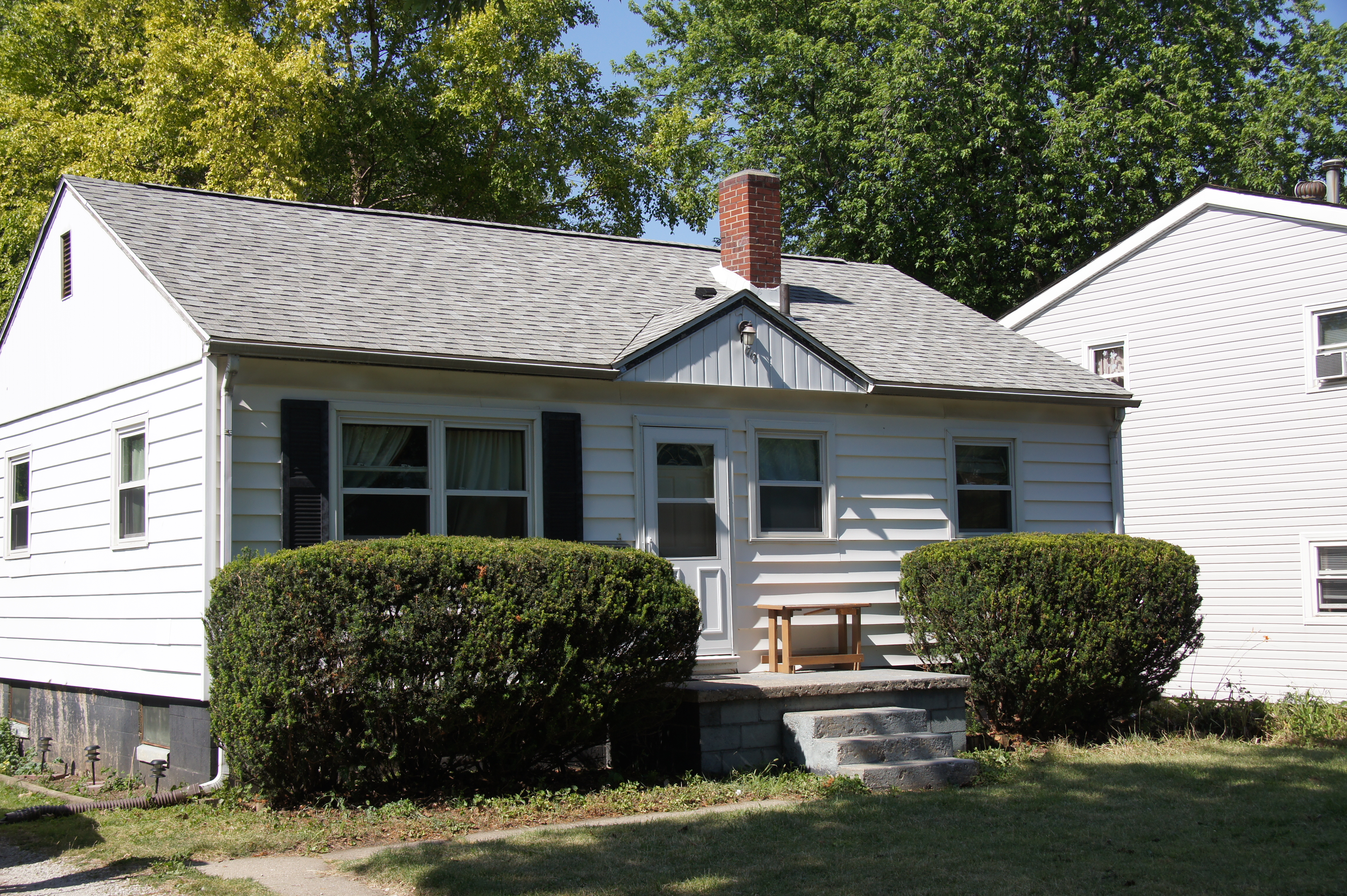 1710 House Front