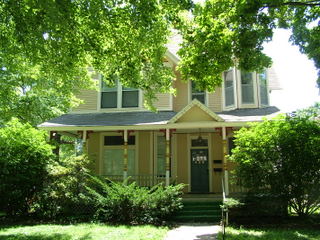 509 W University Exterior