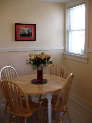 Eat-in Kitchen