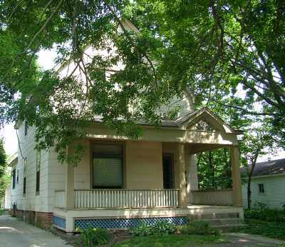 House at 318 South Prairie St